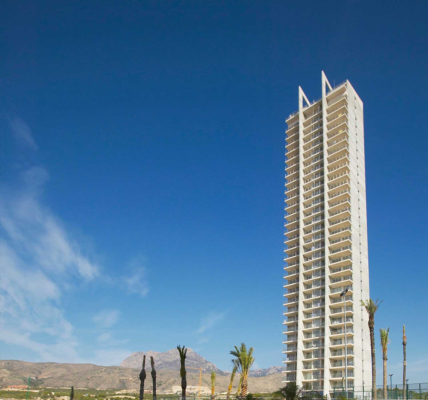 1_restyling-torre-de-viviendas-Benidorm