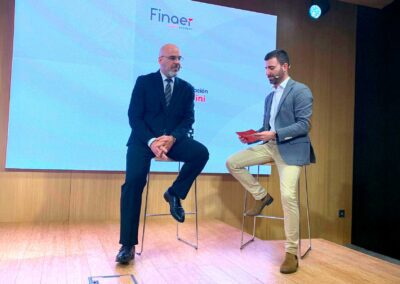Finaer