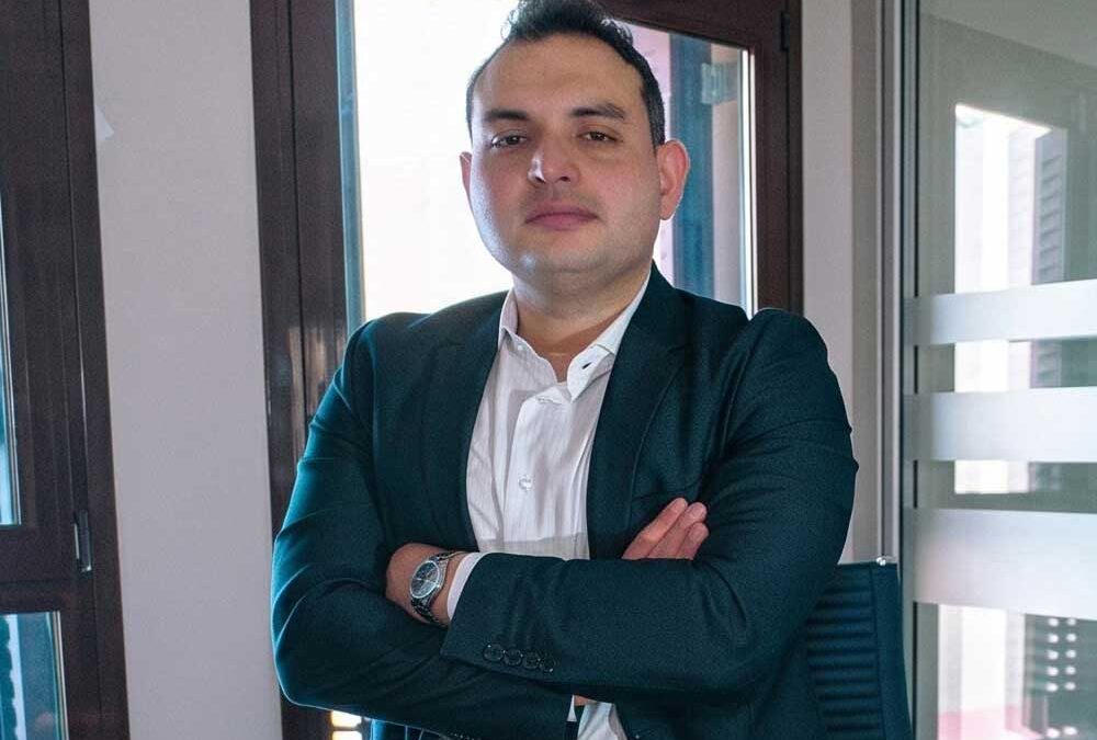 GRUPO ACREDITA